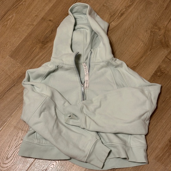 Lululemon Crop Hoodie size M/L - Picture 3 of 4